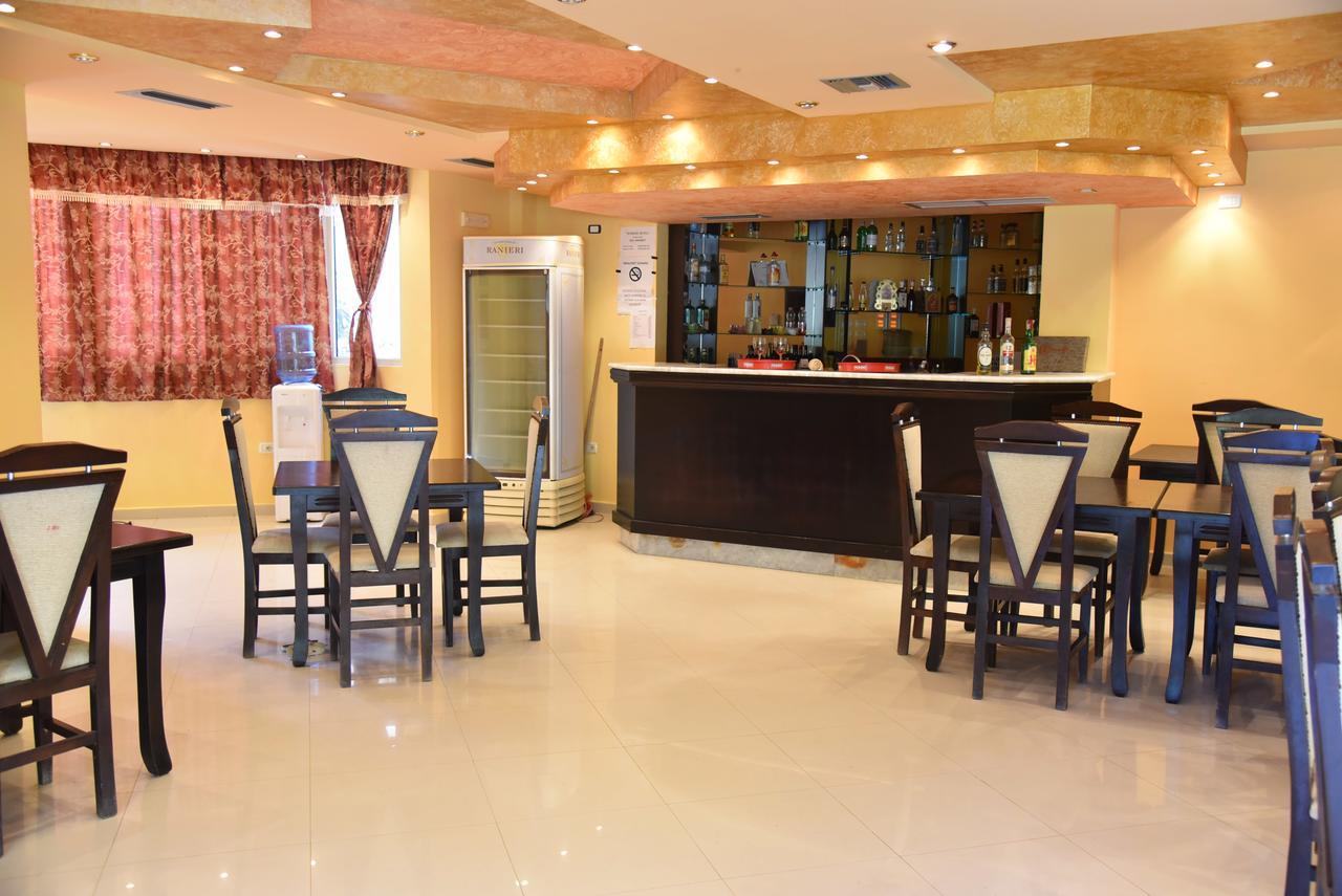 Hotel Sunrise Golem  Εξωτερικό φωτογραφία